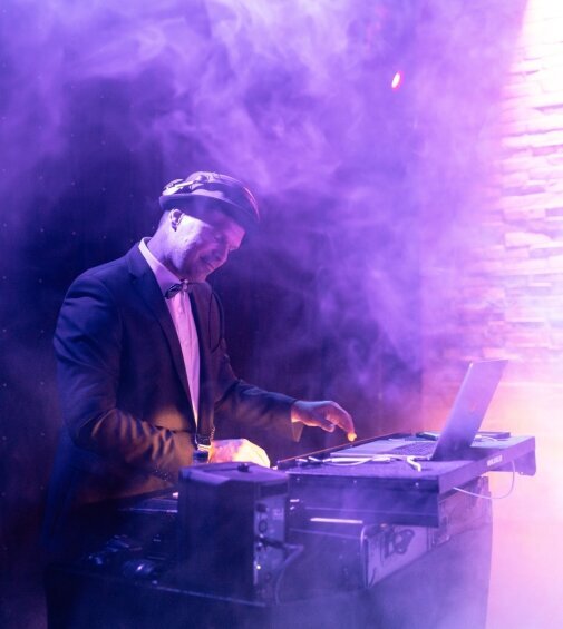 Hochzeits DJ Stuttgart (beschnitten) Hochzeits DJ Stuttgart